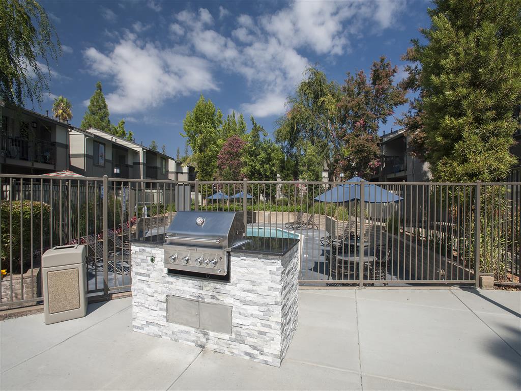 Valley Ridge Apartment Homes photo 2